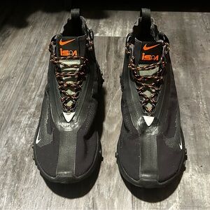 Nike Mens Size 11 React Runner Mid WR ISPA Black/White/Anthracite AT3143-001